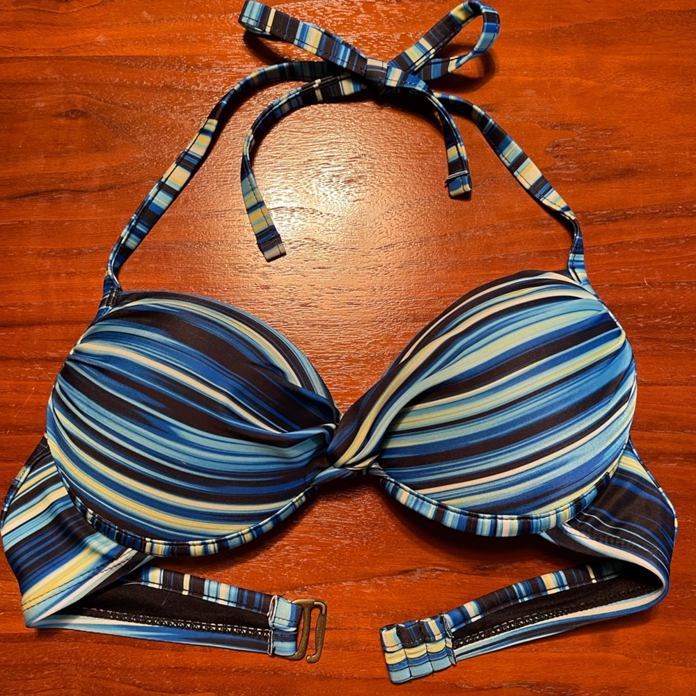 A.N.A bikini top